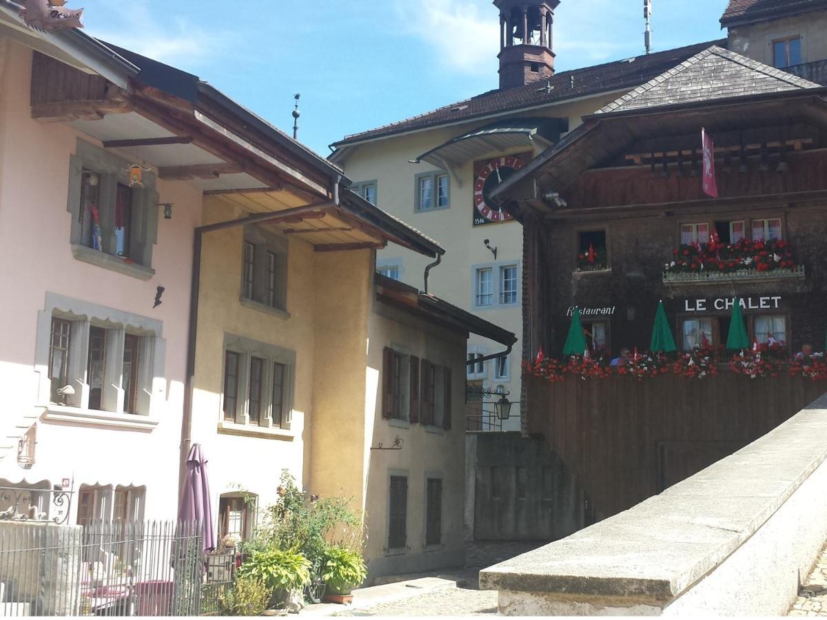 Au soleil de Gruyères chez Chantal Extérieur photo